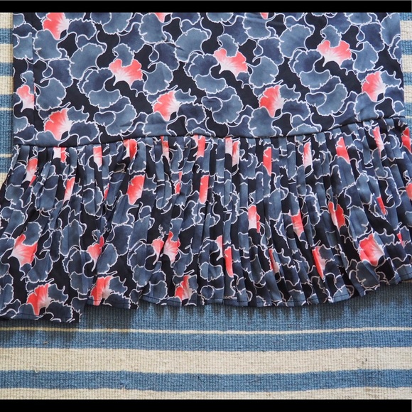 NWOT- Vila Drip Waist Floral Midi Dress - Picture 6 of 7